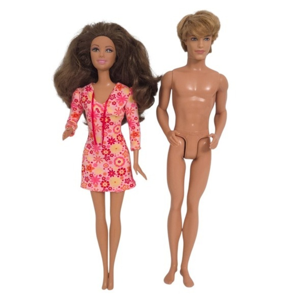 Barbie Daisy‎ Cafe & 2009 Fairytale Magic Groom Ken Doll (Set of 2)- Retro Look